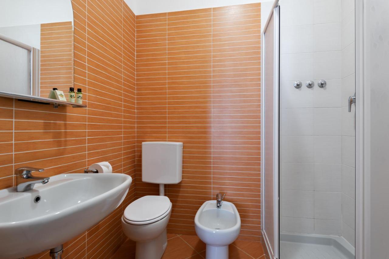 Hotel Riva Alassio Exterior photo