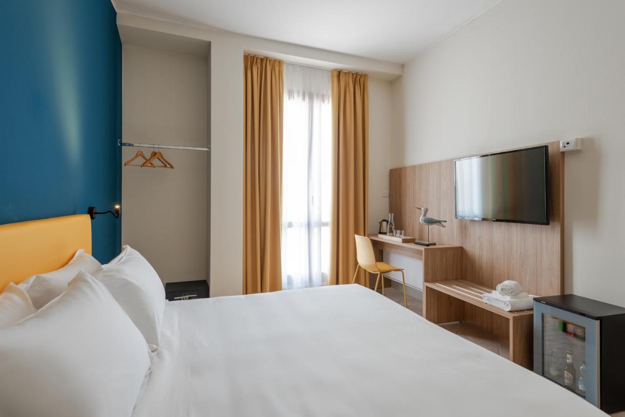 Hotel Riva Alassio Exterior photo